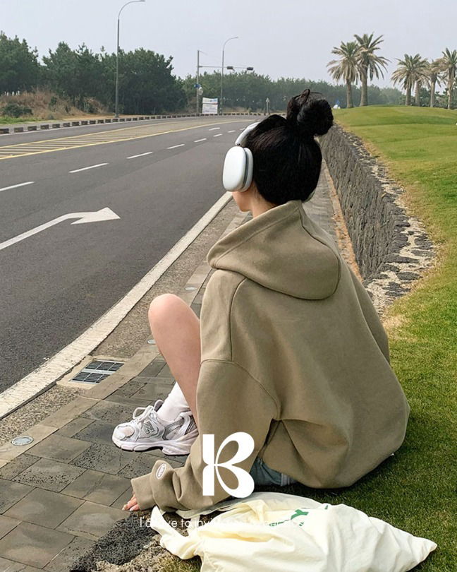 베리굿 루즈핏 자수 후드티