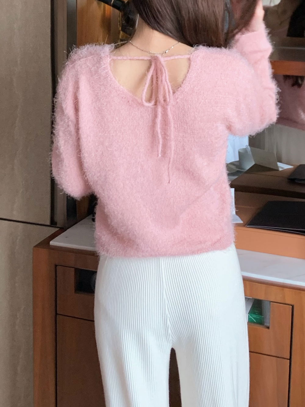 점퍼 모델 착용 이미지-S1L84