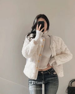 Petani round neck gold button single button quilted lining guest look year-end look tweed fur jacket