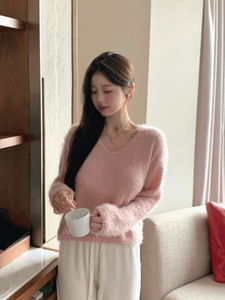 Pre V-Neck Ribbon Strap Fur Knitwear (4 colors)