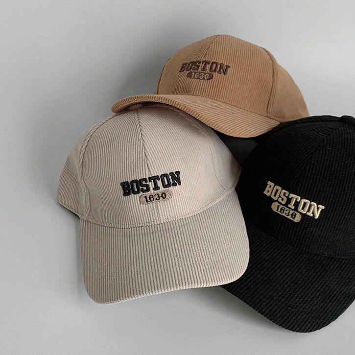 Boston Fleece-lined golden ball cap