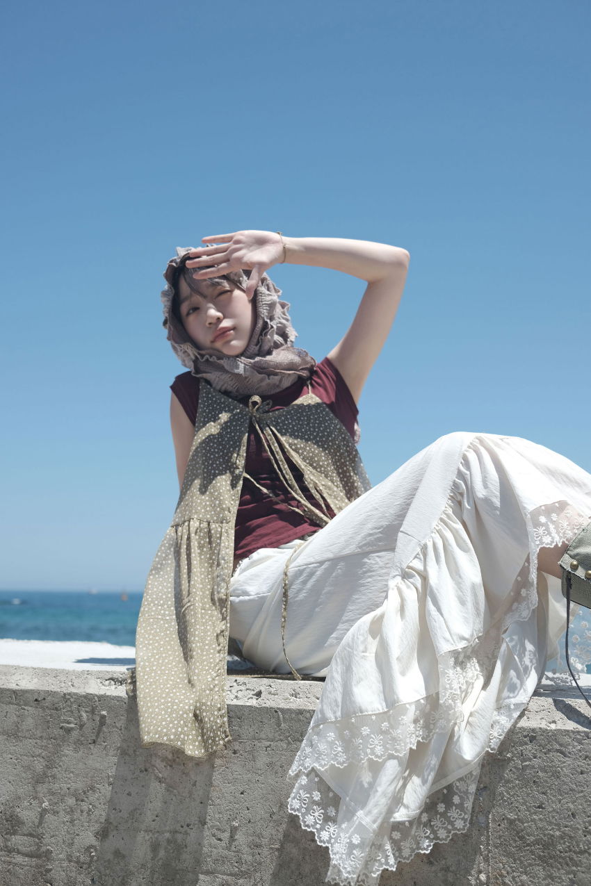 드레스 모델 착용 이미지-S2L26