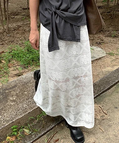 Rounded Crochet Pattern Long Skirt