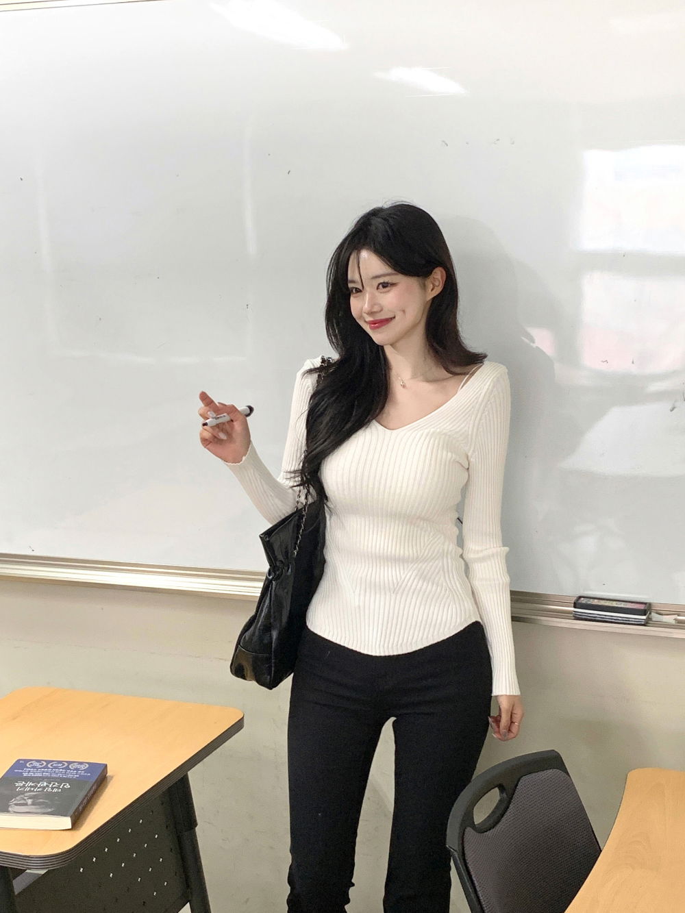 악세사리 모델 착용 이미지-S21L12