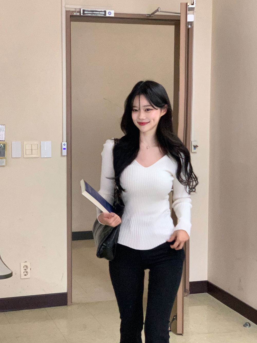 악세사리 모델 착용 이미지-S21L11