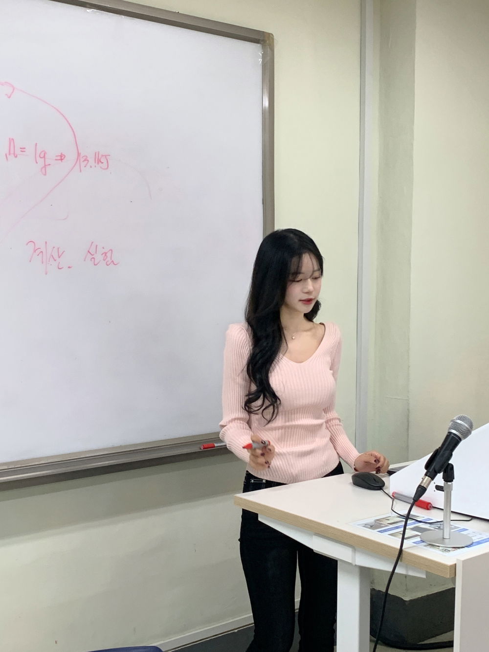 악세사리 모델 착용 이미지-S12L5