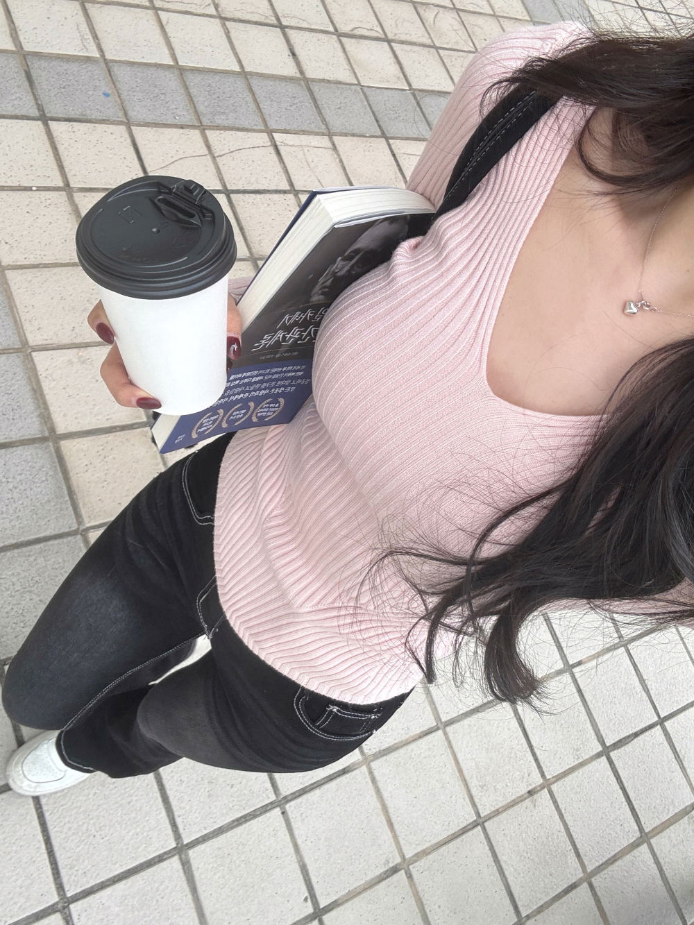 악세사리 모델 착용 이미지-S12L21