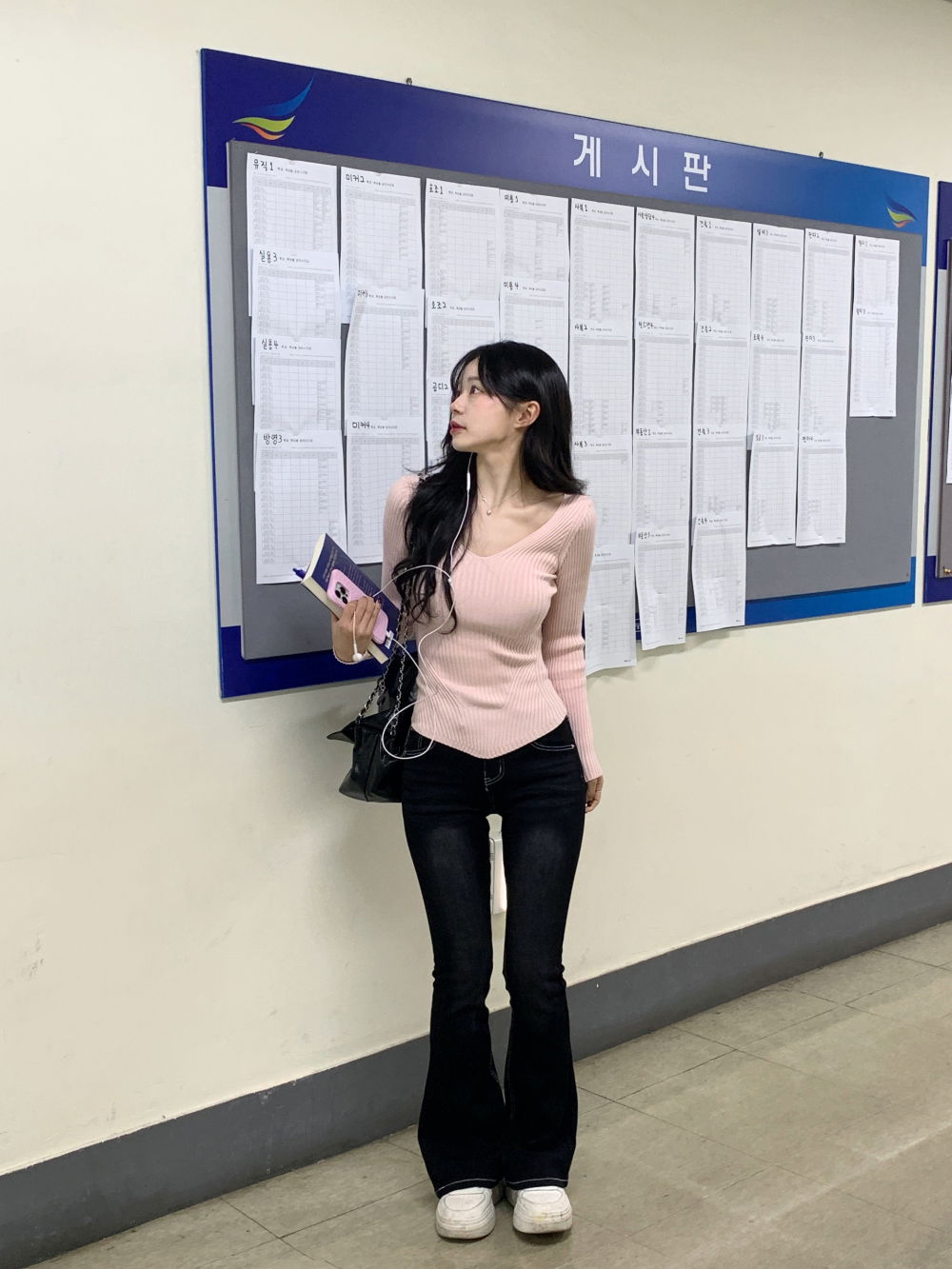 악세사리 모델 착용 이미지-S12L11