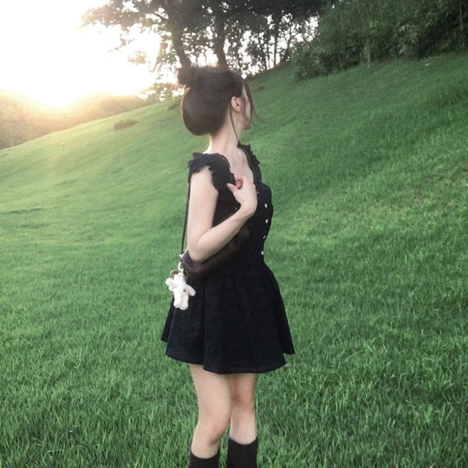 Miniel Punching Frill Mini Dress -2 Colors 短裙