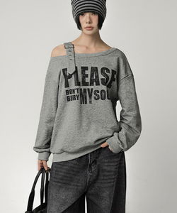 Plesson Eyelet Strap One-Shoulder Lettering Long-Sleeve Sweatshirt EYELET STRAP ONE-SHOULDER LETTERING SEWATSHIRT