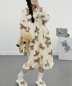 クマさんフードワンピース睡眠パジャマ