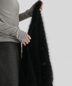 柔軟寬鬆絨毛針織背心外套