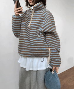 Hiyori Stripe Dumble Half Sweatshirt