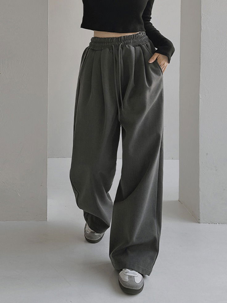 柔軟寬鬆打褶寬褲