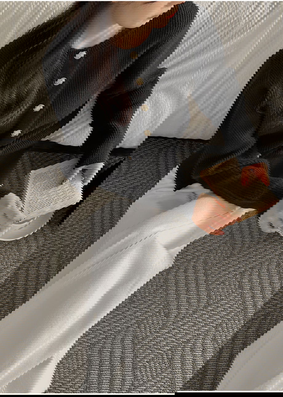 리리앤코 이렌뷰디 금장단추 니트 가디건