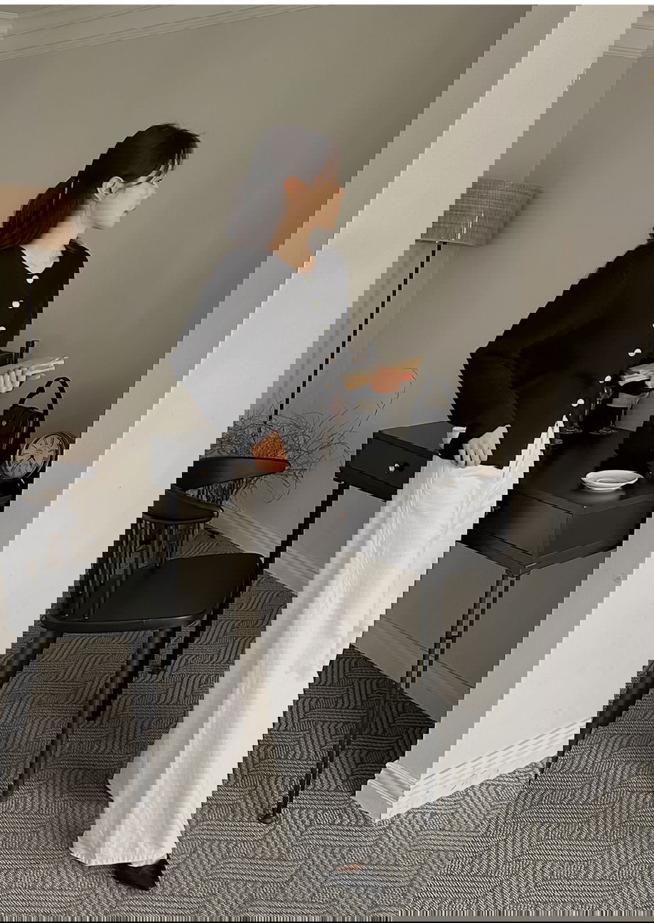 리리앤코 이렌뷰디 금장단추 니트 가디건