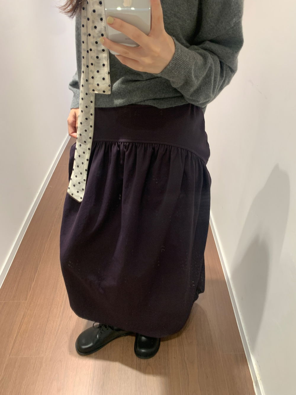 치마 모델 착용 이미지-S7L4