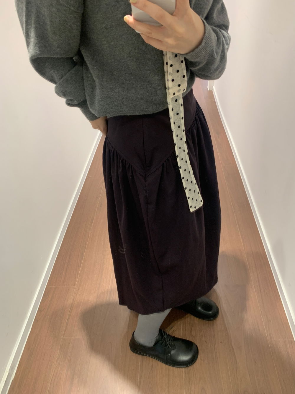 치마 모델 착용 이미지-S7L5