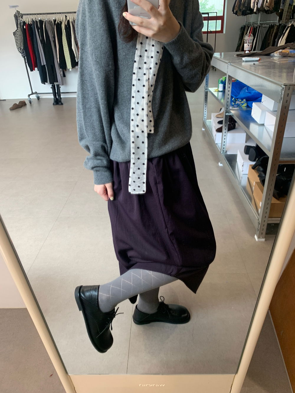 치마 모델 착용 이미지-S7L10