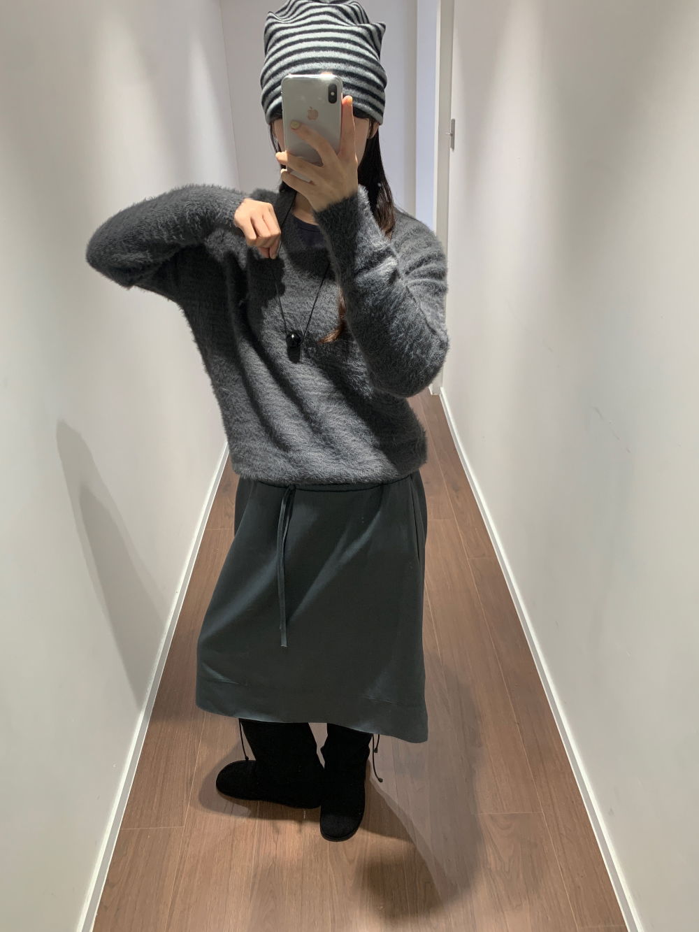 모자 모델 착용 이미지-S4L1