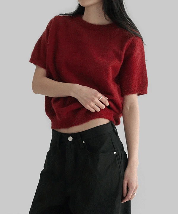 ボレートラウンドネックセミクロップ半袖ニット