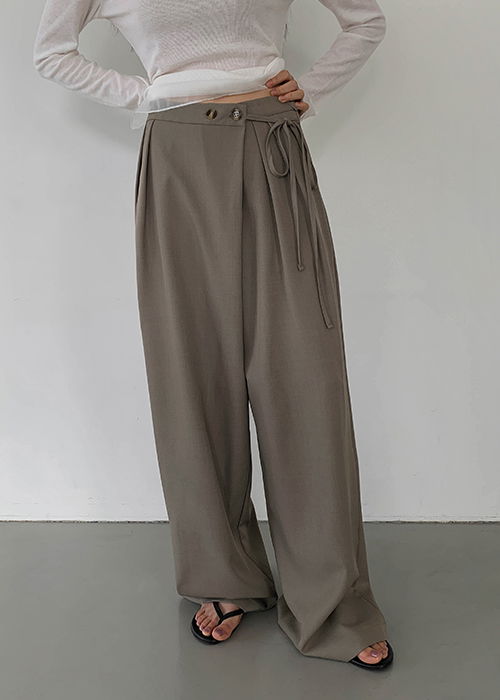 밀로 버튼 랩 와이드 슬랙스