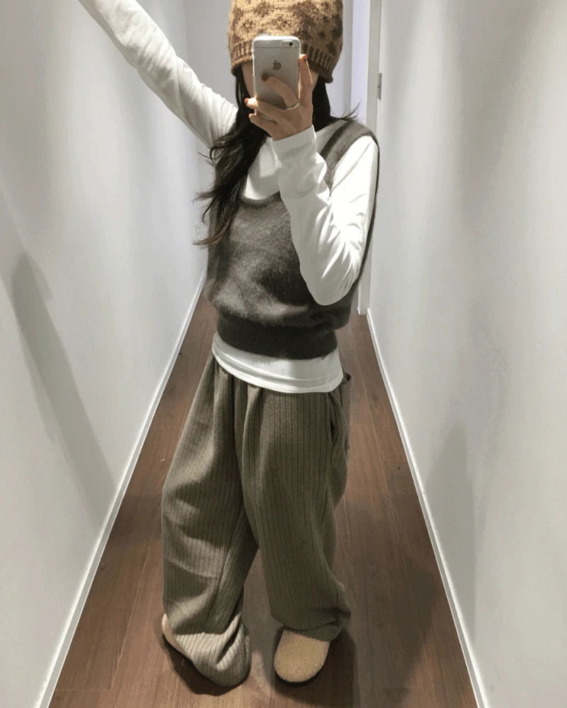 Rene Angora Knitwear Vest *Ivory Same-Day Shipping Available 开襟衫