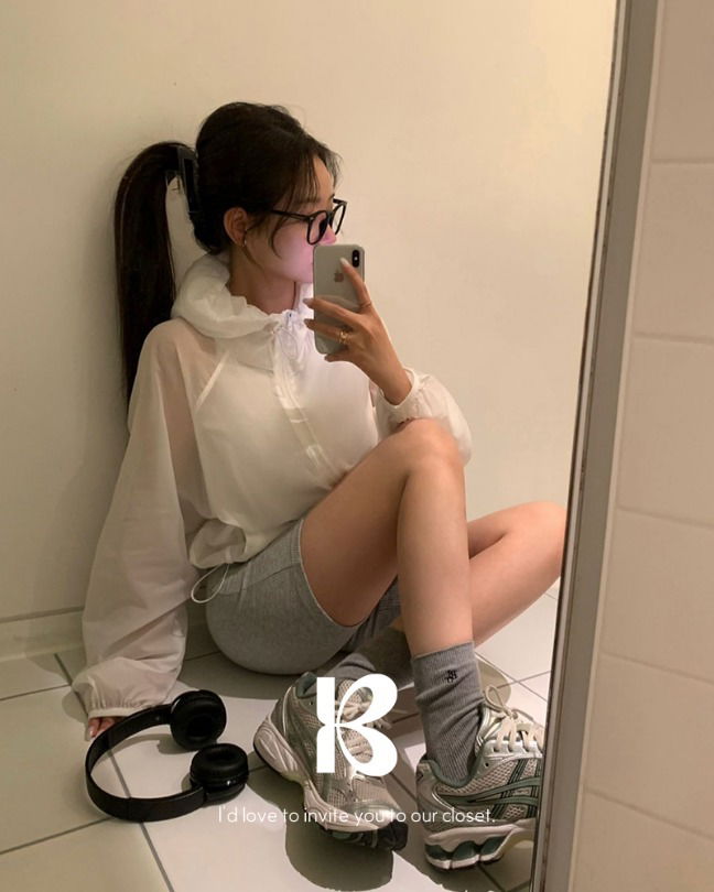 シーンフードシースルーウィンドブレーカー