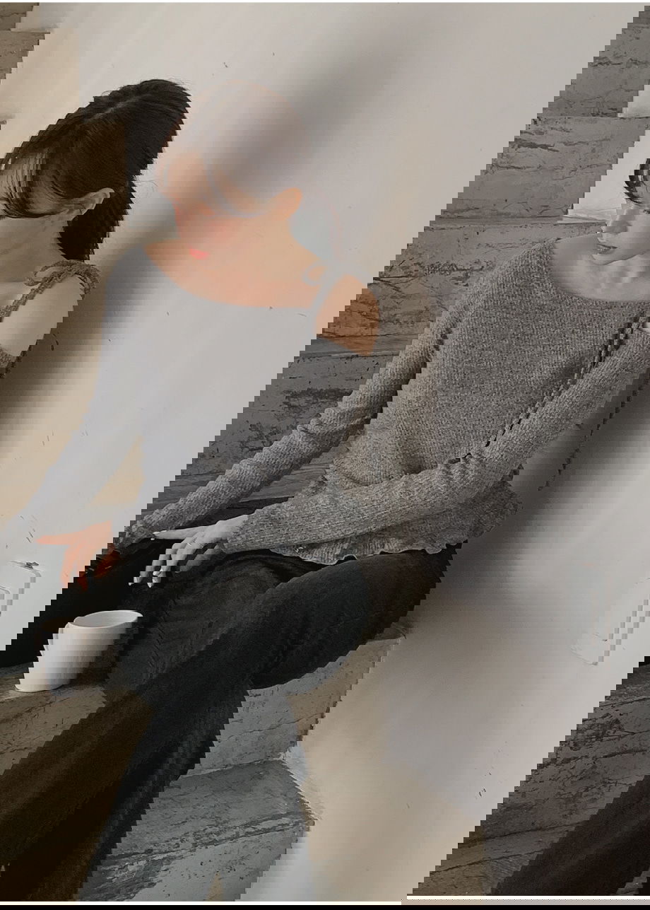 리리앤코 그렌디브 겉기모 원 숄더 프릴 리본 티셔츠