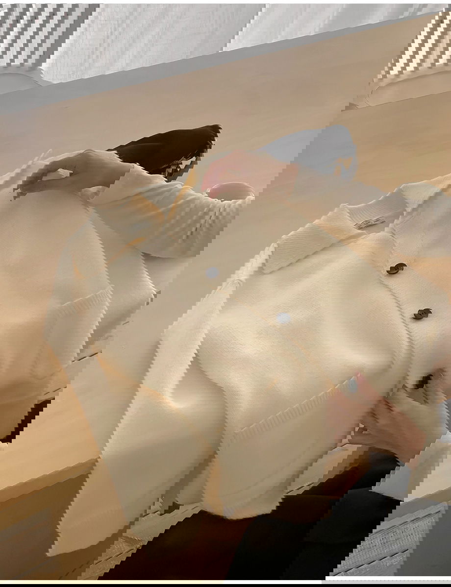 리리앤코 오벨니아 오픈카라 루즈핏 브이넥 니트 가디건