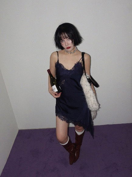 ︎ONLY VIVIC ︎LACE SATIN UNBALANCE SLIP MINI DRESS (NAVY)