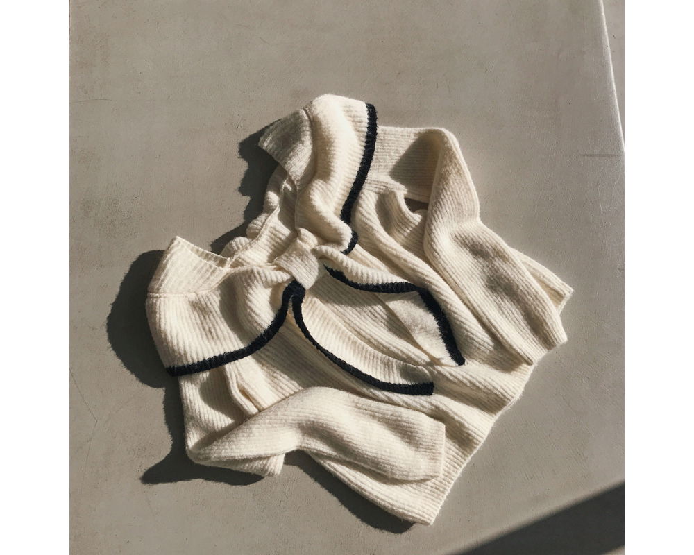 긴팔 티셔츠 크림 색상 이미지-S2L5