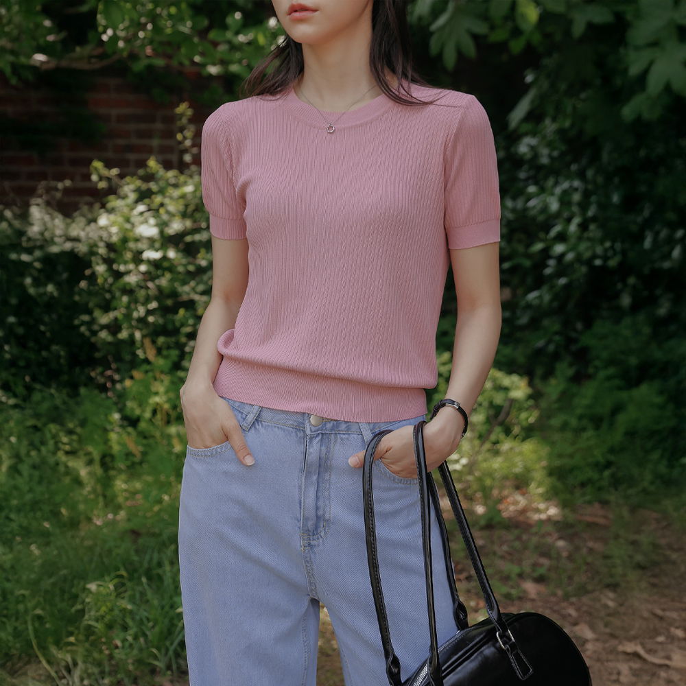 Moenbi Golji Round 1/2 Tee