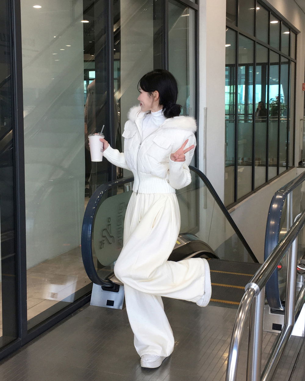 시계 모델 착용 이미지-S5L6