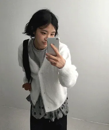 솔라스 헤어리 루즈핏 브이넥 가디건