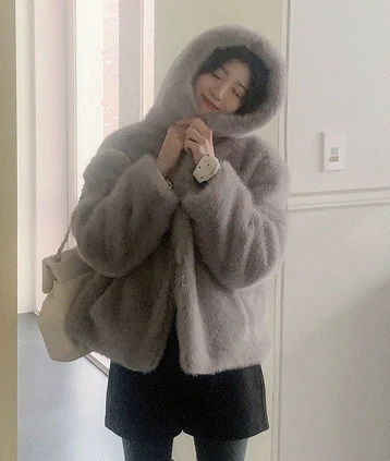 Momo Hooded Fur JK