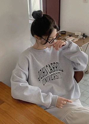 로앤니어 기모 레터링 맨투맨