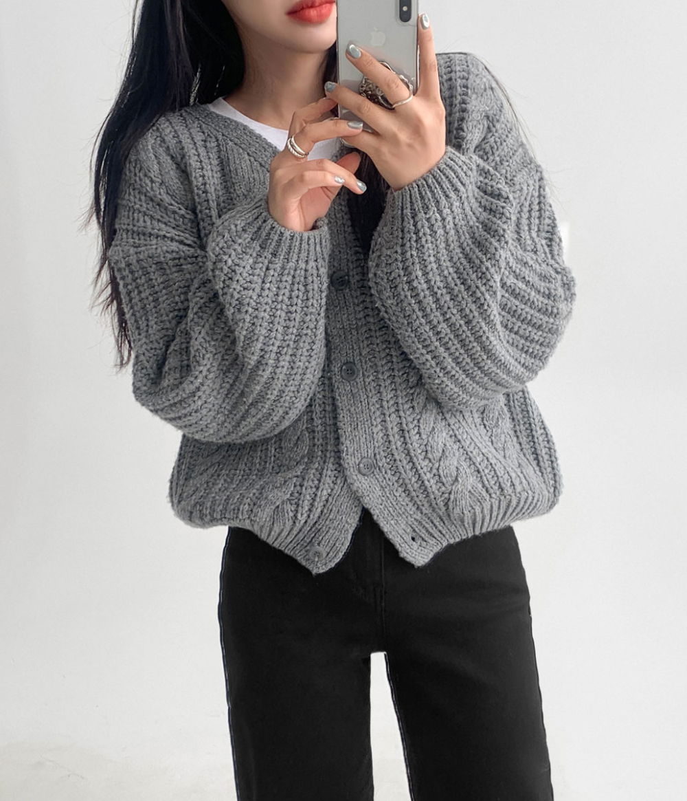 긴팔 티셔츠 모델 착용 이미지-S1L42