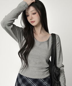 오셧 베이직 기모 유넥 세미 크롭 긴팔 티셔츠 BASIC FLEECE U-NECK SEMI-CROP LONG SLEEVE T