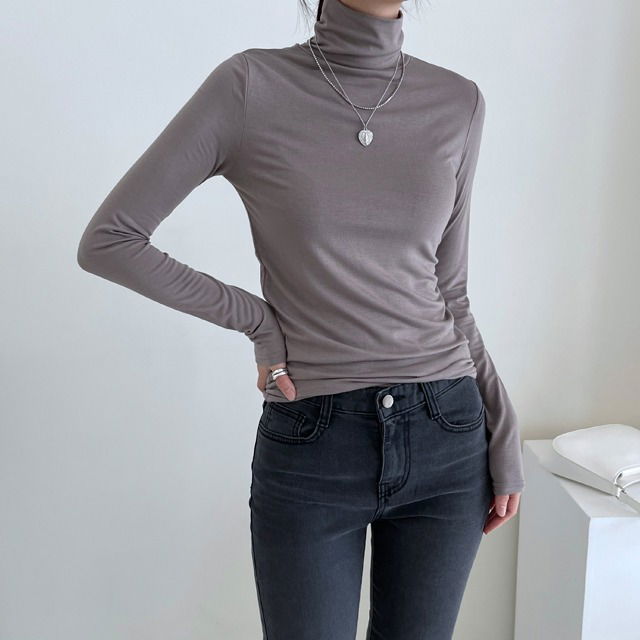 純色高領長袖衣