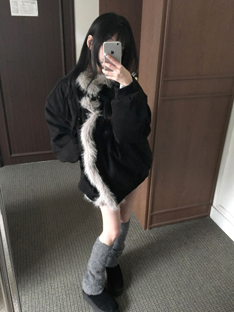 재킷 모델 착용 이미지-S1L7