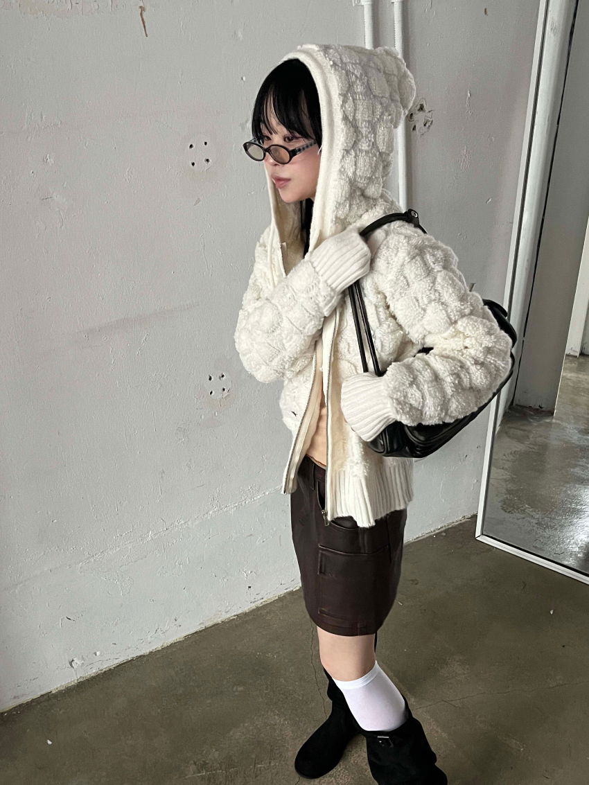 민소매 모델 착용 이미지-S1L15