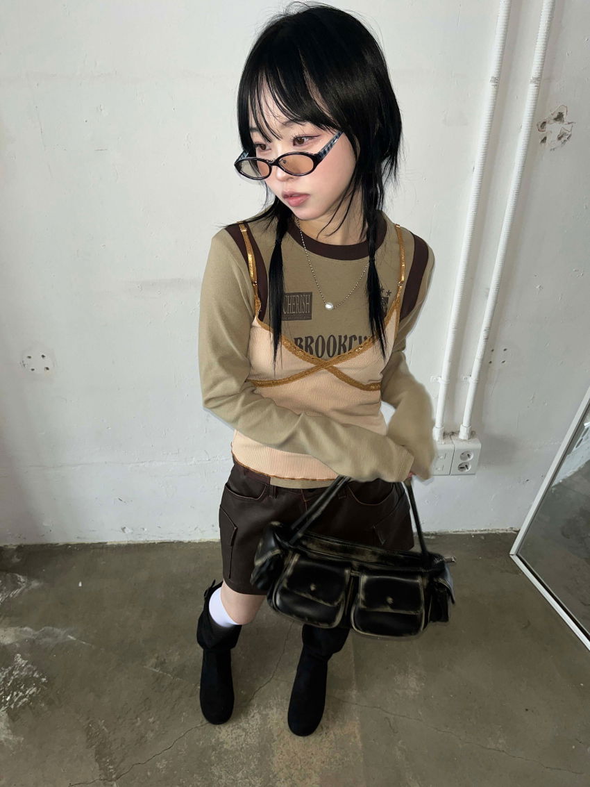 민소매 모델 착용 이미지-S1L22